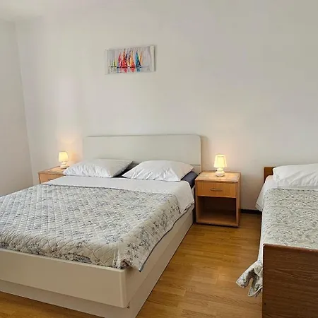 Rudolf Apartment