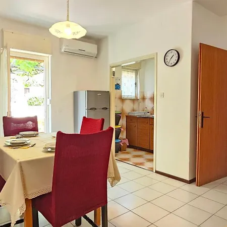 Rudolf Apartment