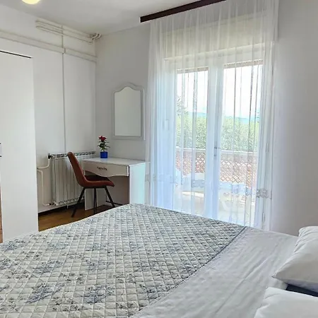 Rudolf Apartment
