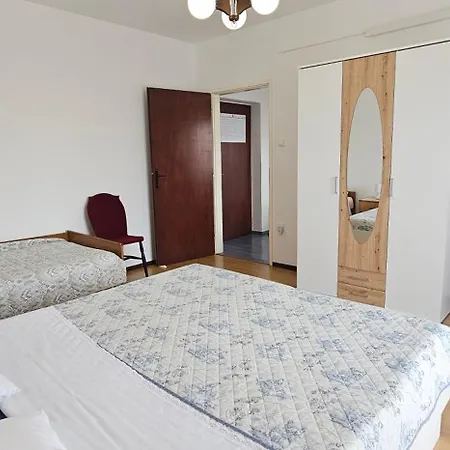 Rudolf Apartment